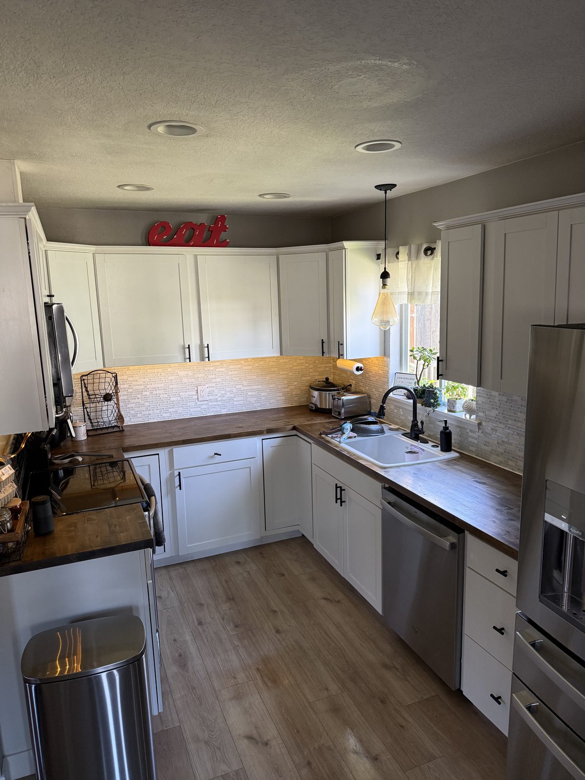 Clean kitchen